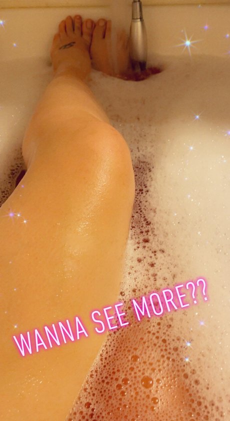 Scarlett Brew star pornographic pic