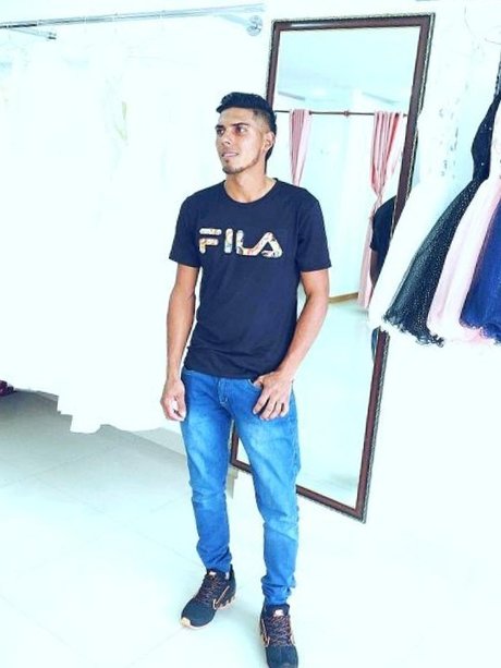 Fabian Rojas pretty star pictures