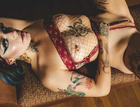 KrispyKremeRose model free pics