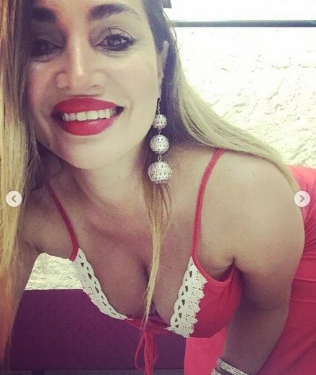 Belen Francese hot actress images