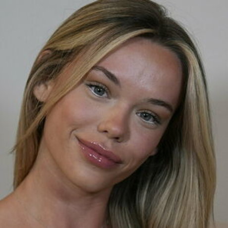 makeupwithmeredithh perfect model images