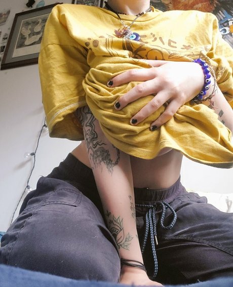 Solanineshade free pornstar picture