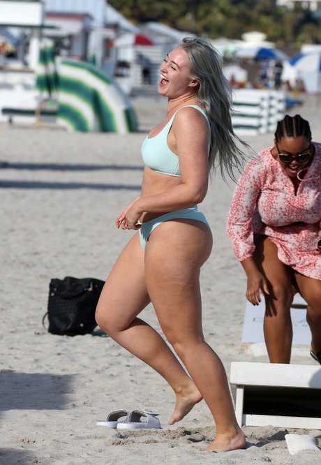 Iskra Lawrence adult star pic
