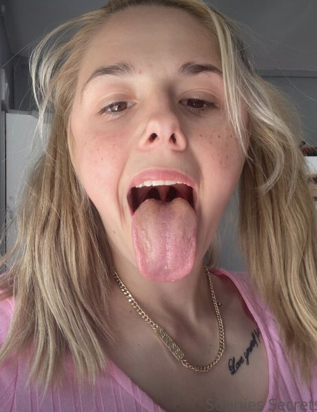 littletreasure44 sex model photo