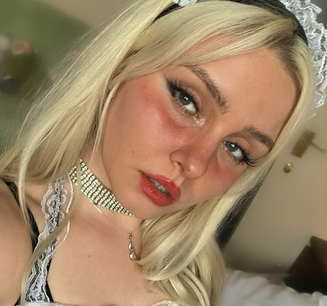 titslikedaisy sexy star photo