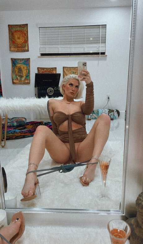 Taylor Hughs pornstar nice pictures