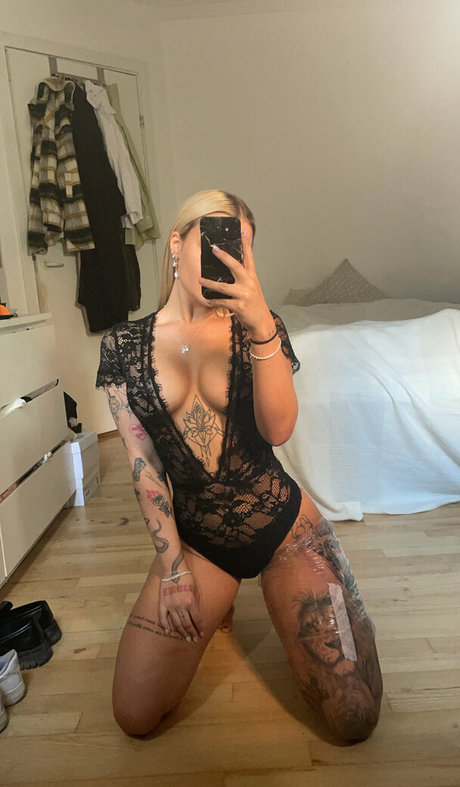 famous free onlyfans pretty photo