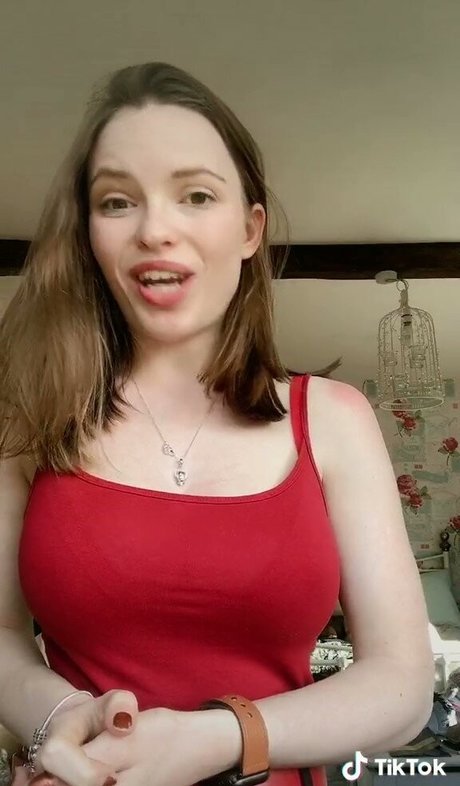 Ellie Littlechild nude pornstar gallery