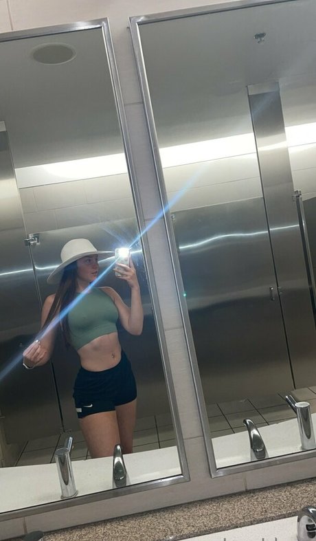 goalgoddess free model pic