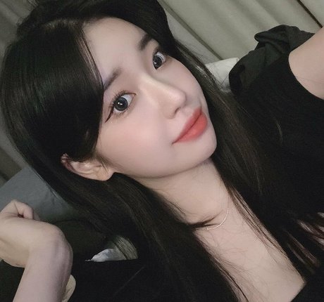 Se Yeon high quality pornstar pictures