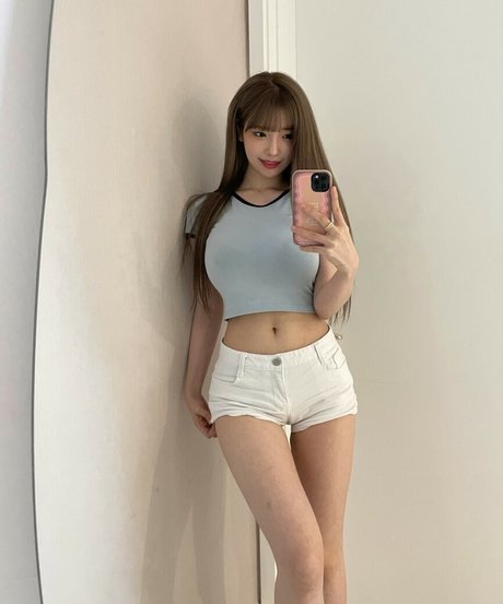 Se Yeon pretty model pics