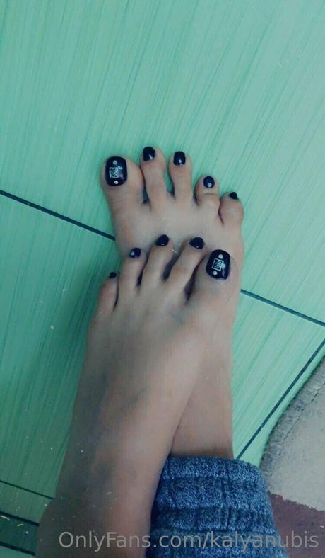 caly4u model perfect pics