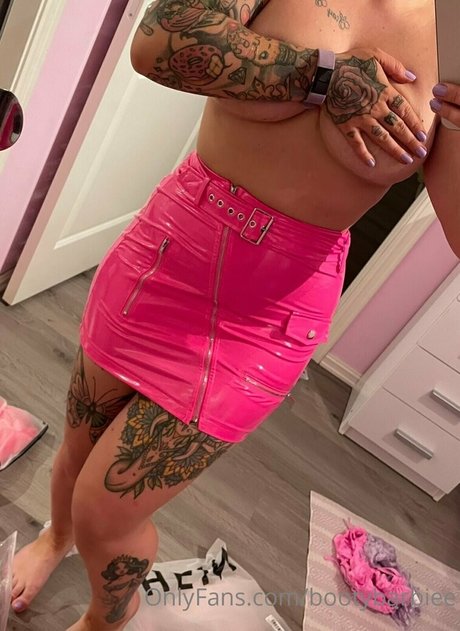 bootybarbiee erotic model images