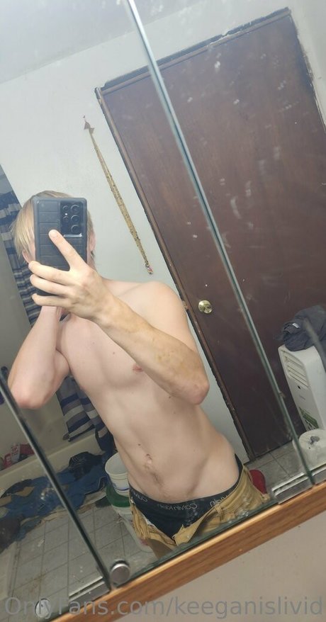 keeganislivid model naked picture