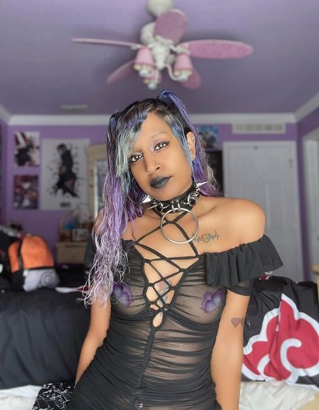 KawaiiKillz nude pornstar img