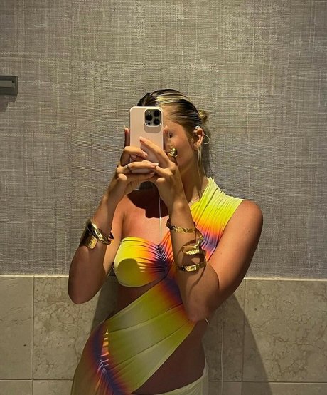 Tasha Ghouri star hot photo