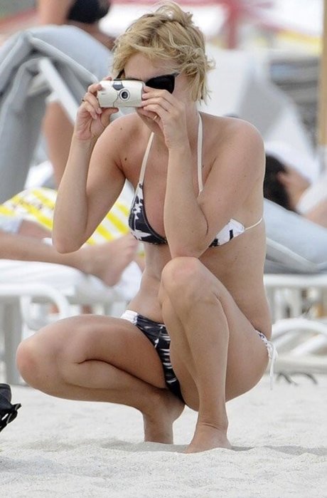 Chloe Sevigny erotic actress pic