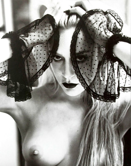 Chloe Sevigny top model photo