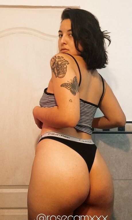 rosecamxxx nudes model photo