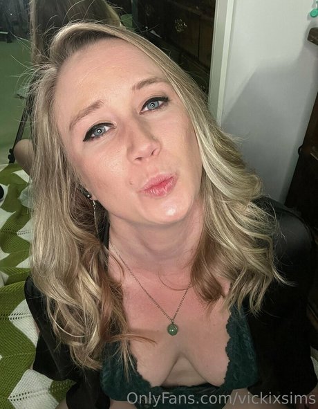 vickixsims star erotic archive