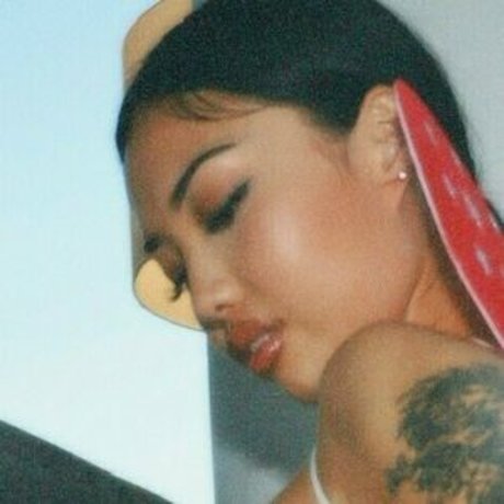 foreignlotus pornstar hot image