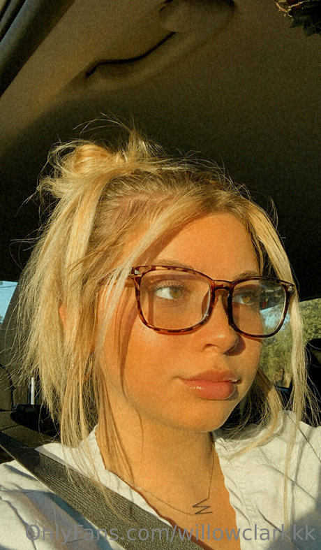 willowclarkk model xxx galleries