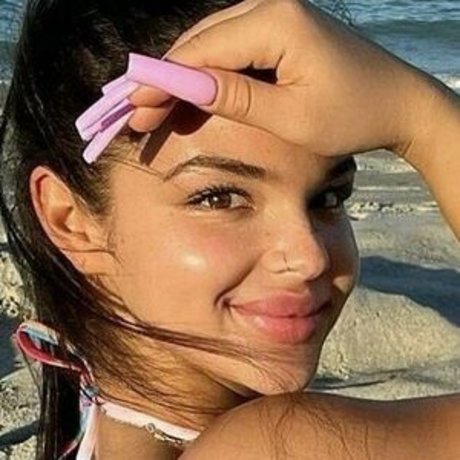 Chloe Swain nudes actress gallery