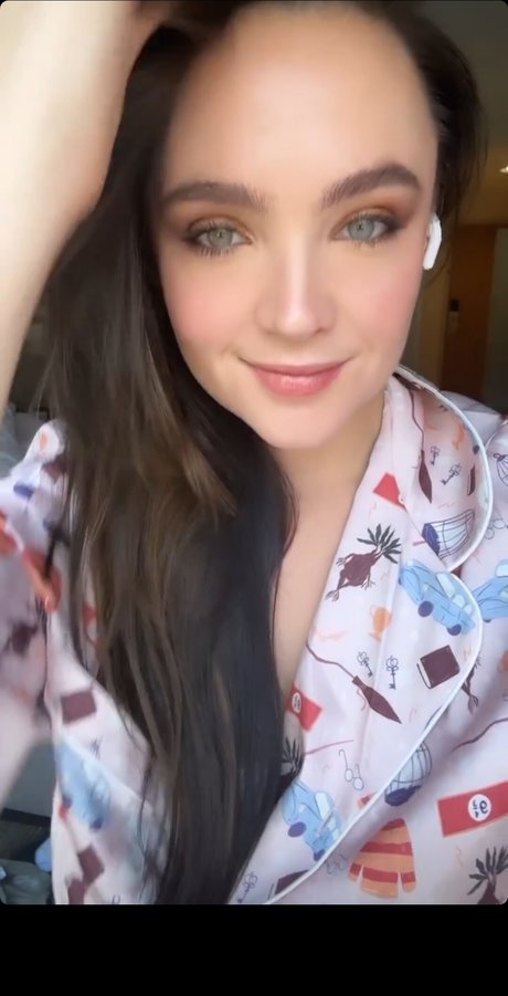 Stevie Lynn Jones art star archive