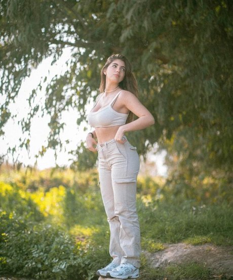 Ela Be eri model exclusive photo