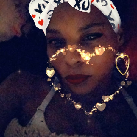 QUEENLIZZ sex star pics