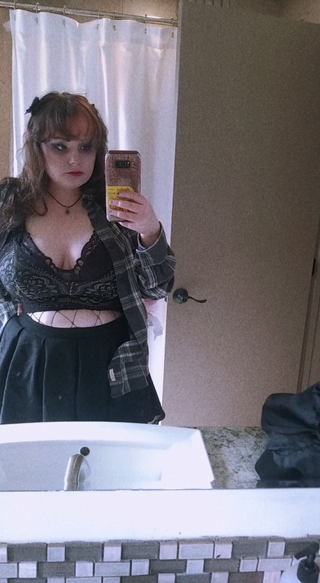 Milly Charlotte Rose porn model picture