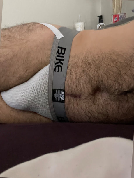 ScruffyZaddy pornographic model pic