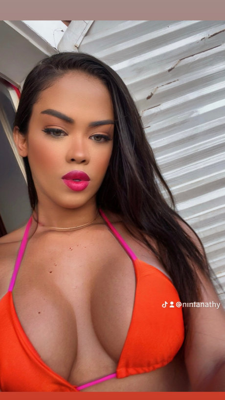 Natty Colin free model pics