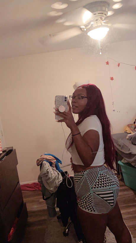 Miah top pornstar photo