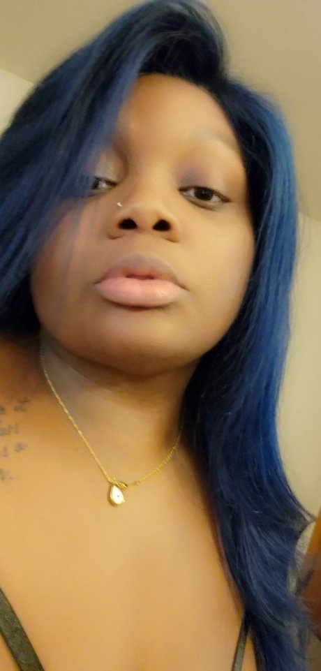 PlushPisces pornstar hot pics