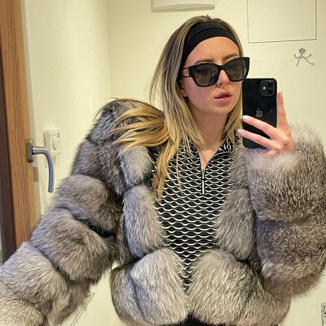 Fur Princess Dani nice actress images