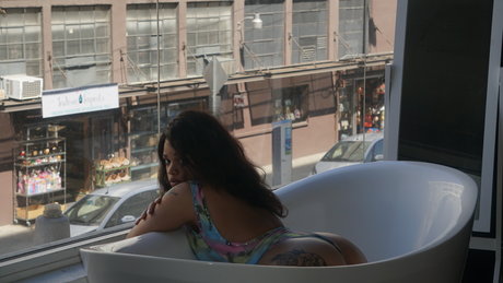 Qu Rose pornstar sexy photo