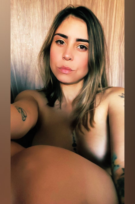SoloSoySofia pornstar free pics