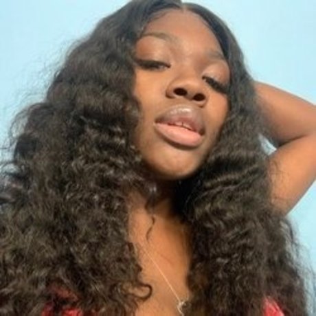 Ms Goodhair star high quality pics