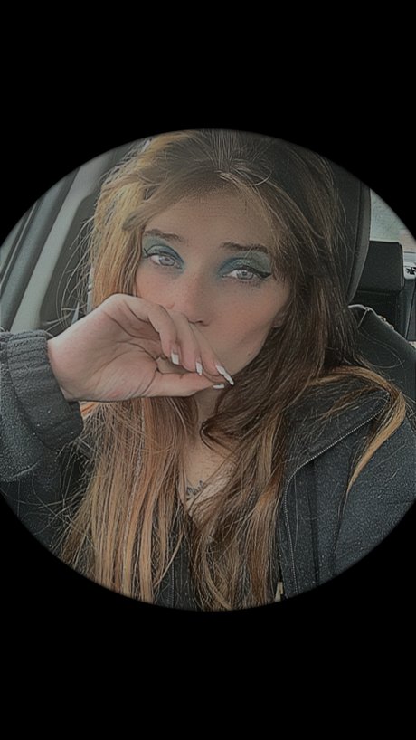 Violet Marks adult model pics