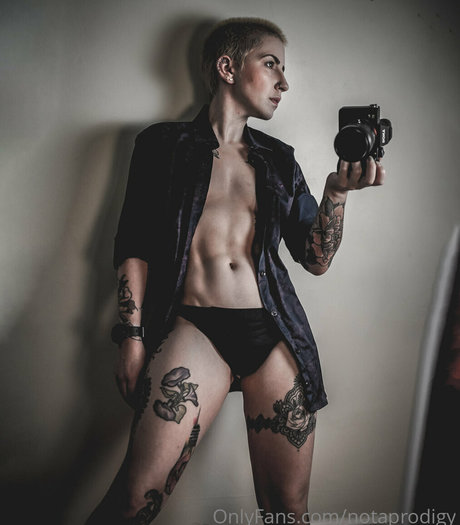 tall redhead onlyfans art nude photo