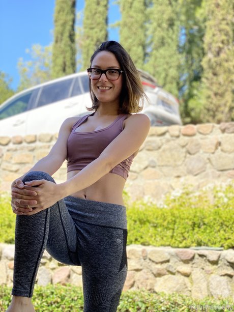Petit Hotwife model hd picture