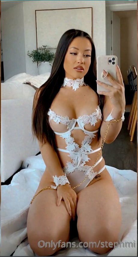 Stephmi model nudes archive