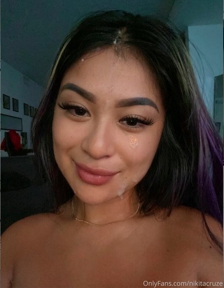 Nikita Kim model nude picture