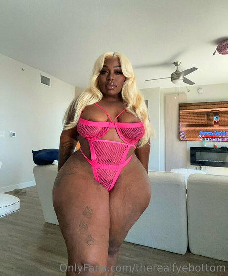 therealfyebottom pornstar nude photos