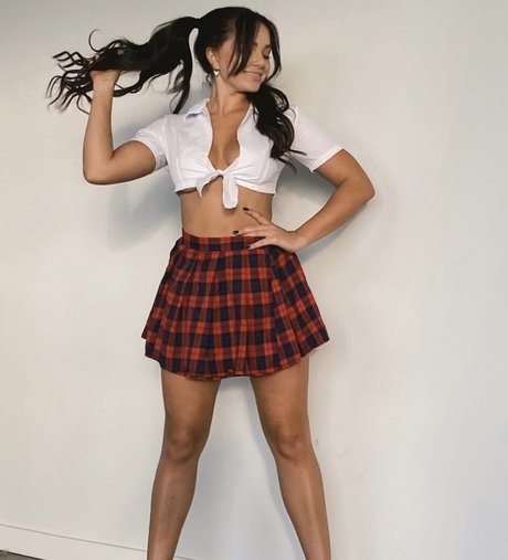 Oana Gregory model porn pic