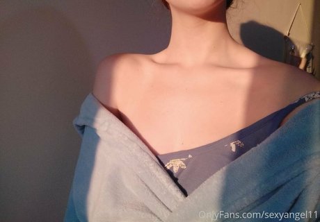 Sexyangel11 star art pics