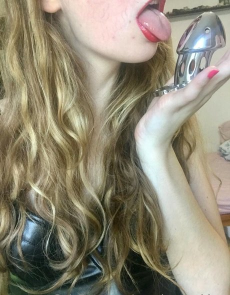 Angela Goddess star perfect pic