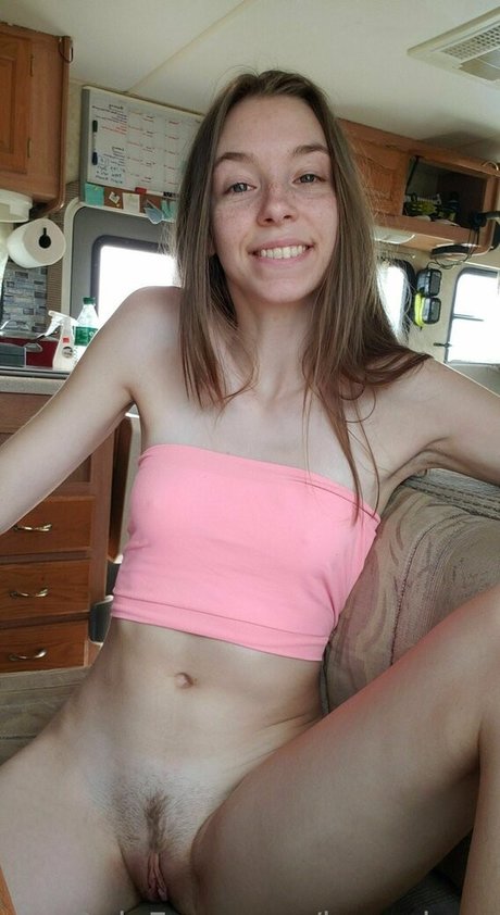 Haze Lynn model nice img