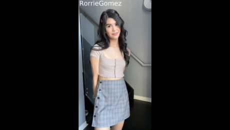 RorrieGomez naked star picture